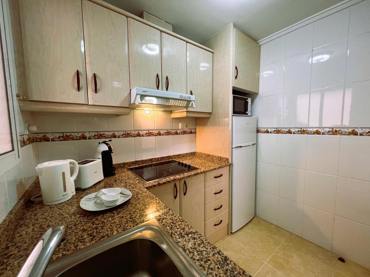 Holiday Suite Fragata Torrevieja Exterior photo