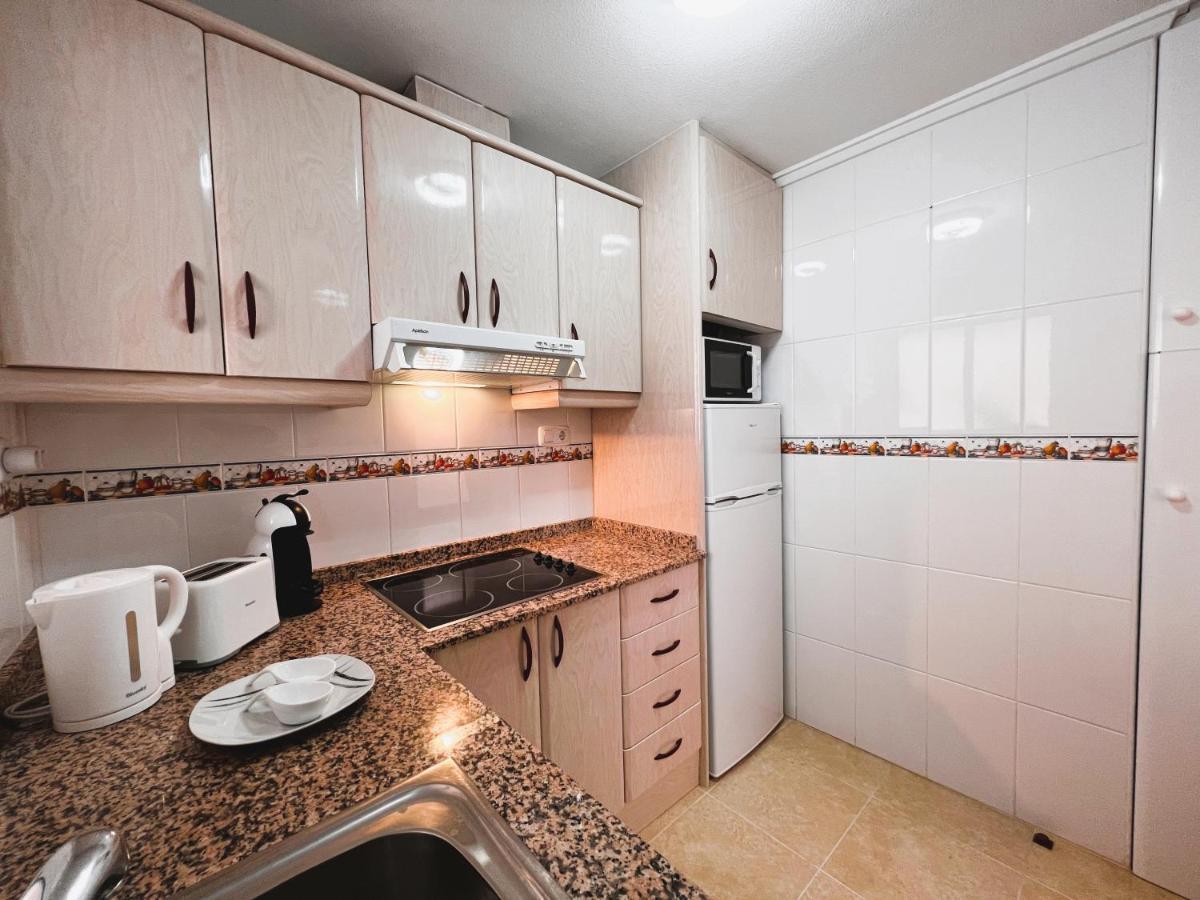Holiday Suite Fragata Torrevieja Exterior photo