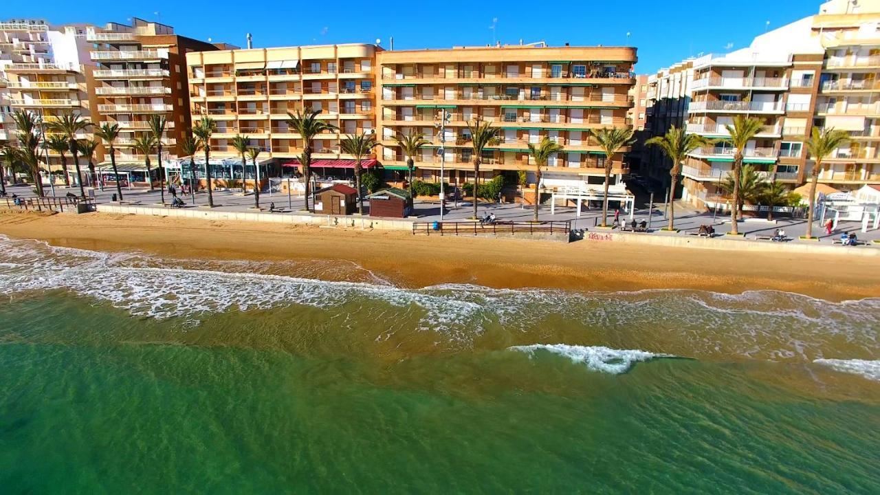Holiday Suite Fragata Torrevieja Exterior photo