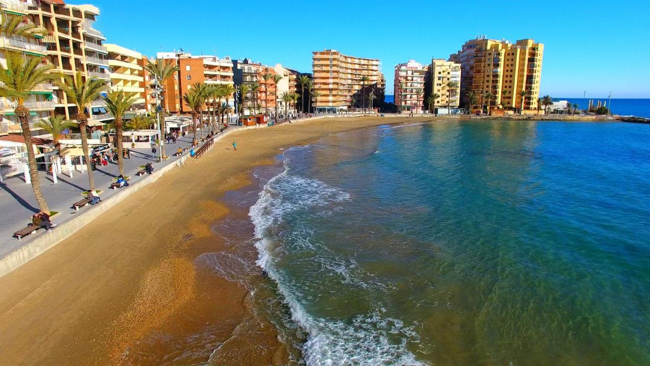 Holiday Suite Fragata Torrevieja Exterior photo